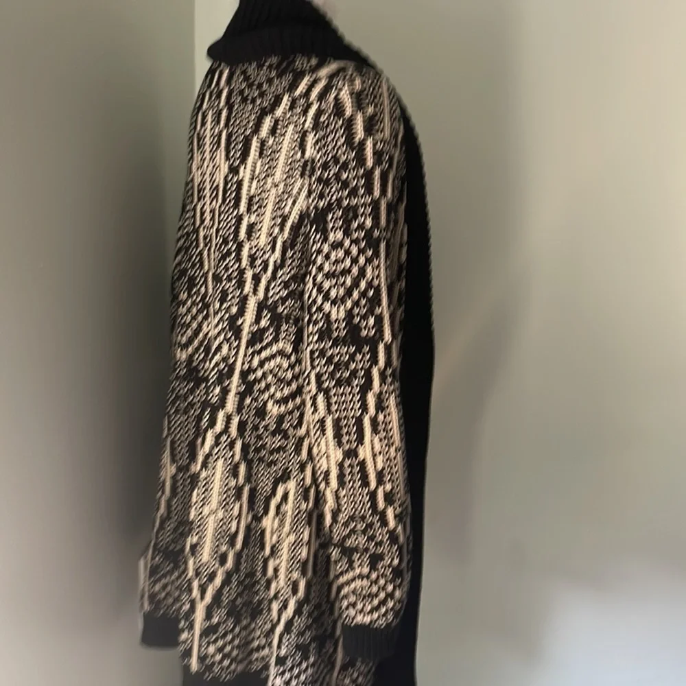 Talbots Black and Cream Chunk Knit Open Front Cardigan - Size Large